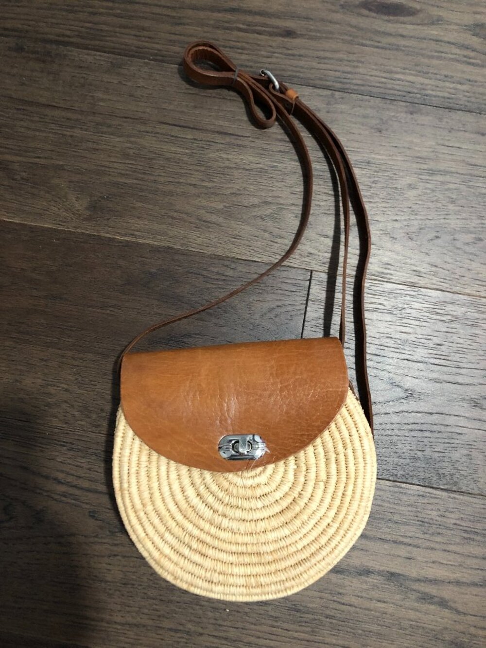 Round Straw Crossbody Bag